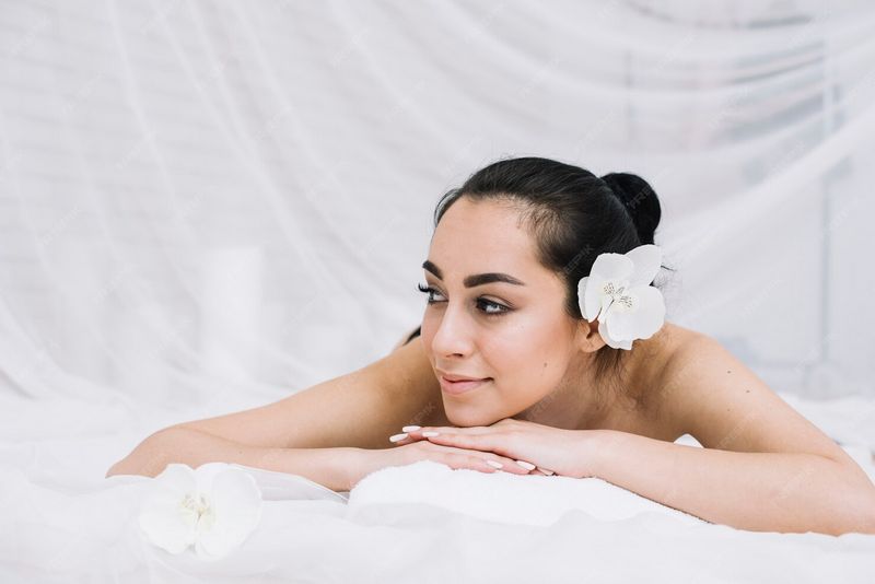 Массаж горячими камнями: преимущества и принцип действия